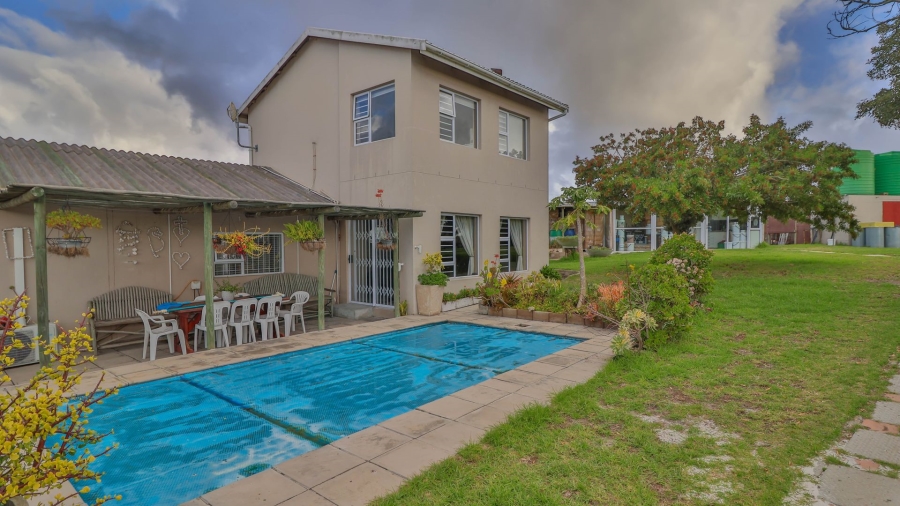 3 Bedroom Property for Sale in Hartebeesfontein Western Cape